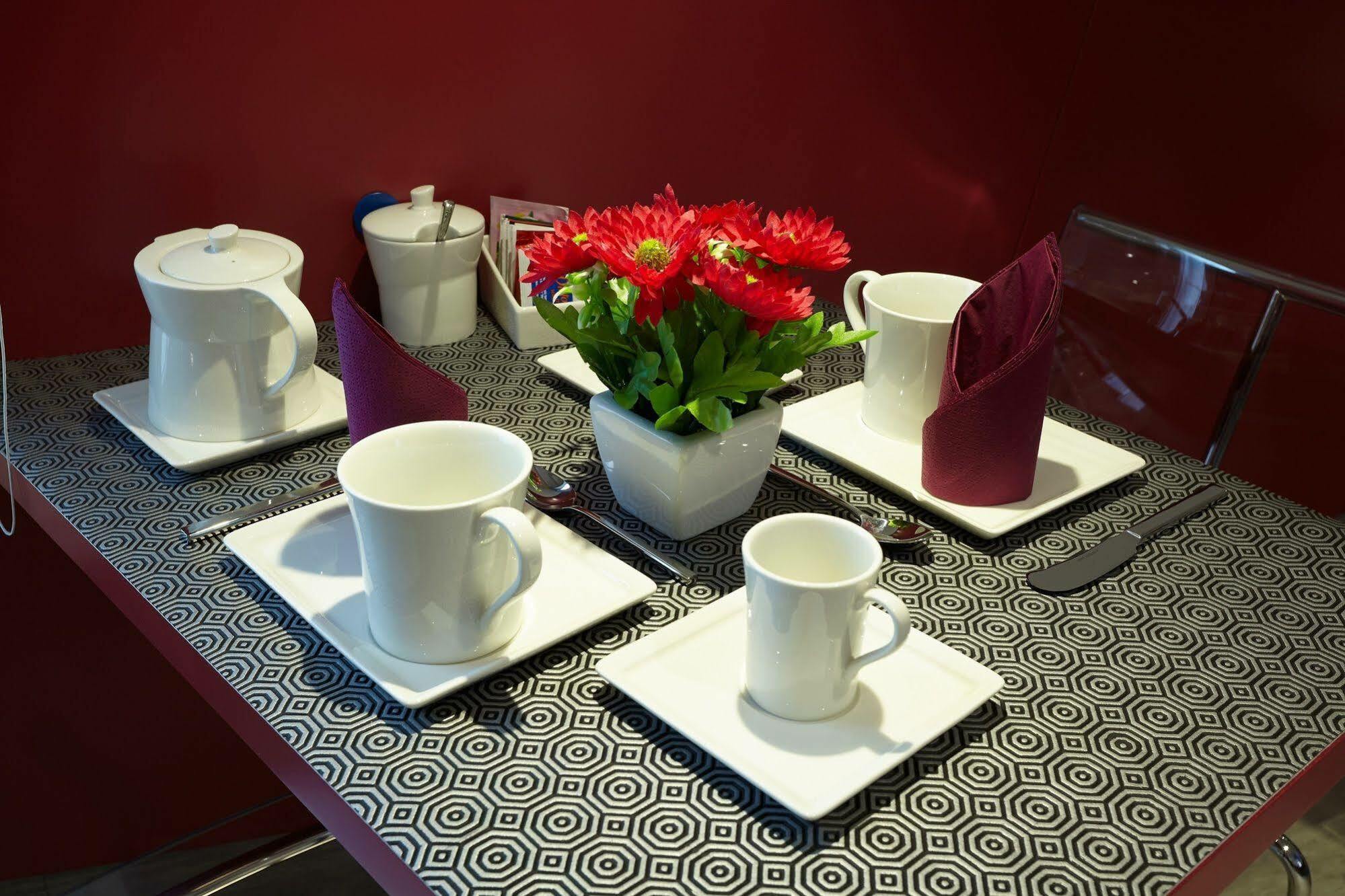 Hospitality Hotel Palermo Ngoại thất bức ảnh