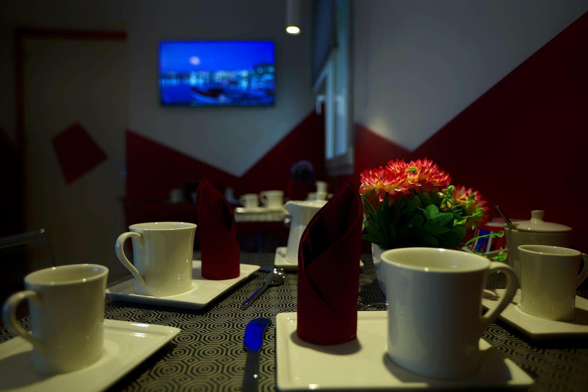 Hospitality Hotel Palermo Ngoại thất bức ảnh